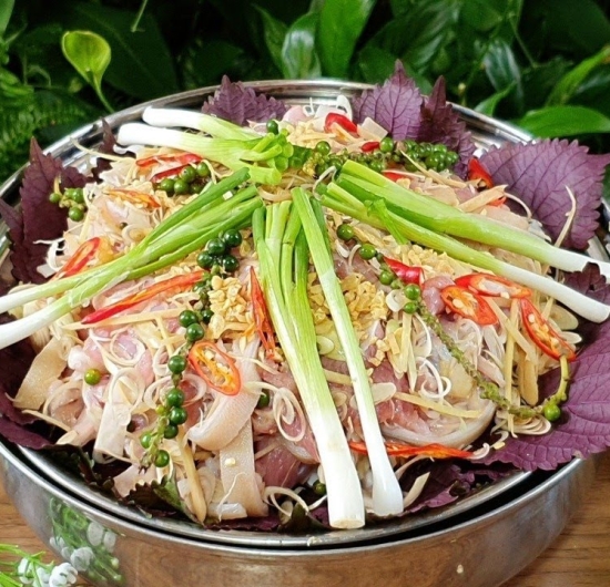 Dê hấp tía tô